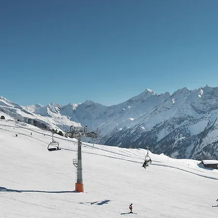 Ski-und Bergchalet Penkenjoch Zillertal בקתה